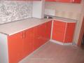Кухня угловая фасады мдф цв оранжевый .